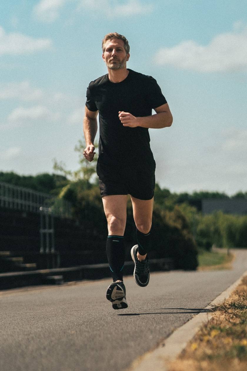 COMPEX ACTIV'® CALF SUPPORT SLEEVES - Image 3