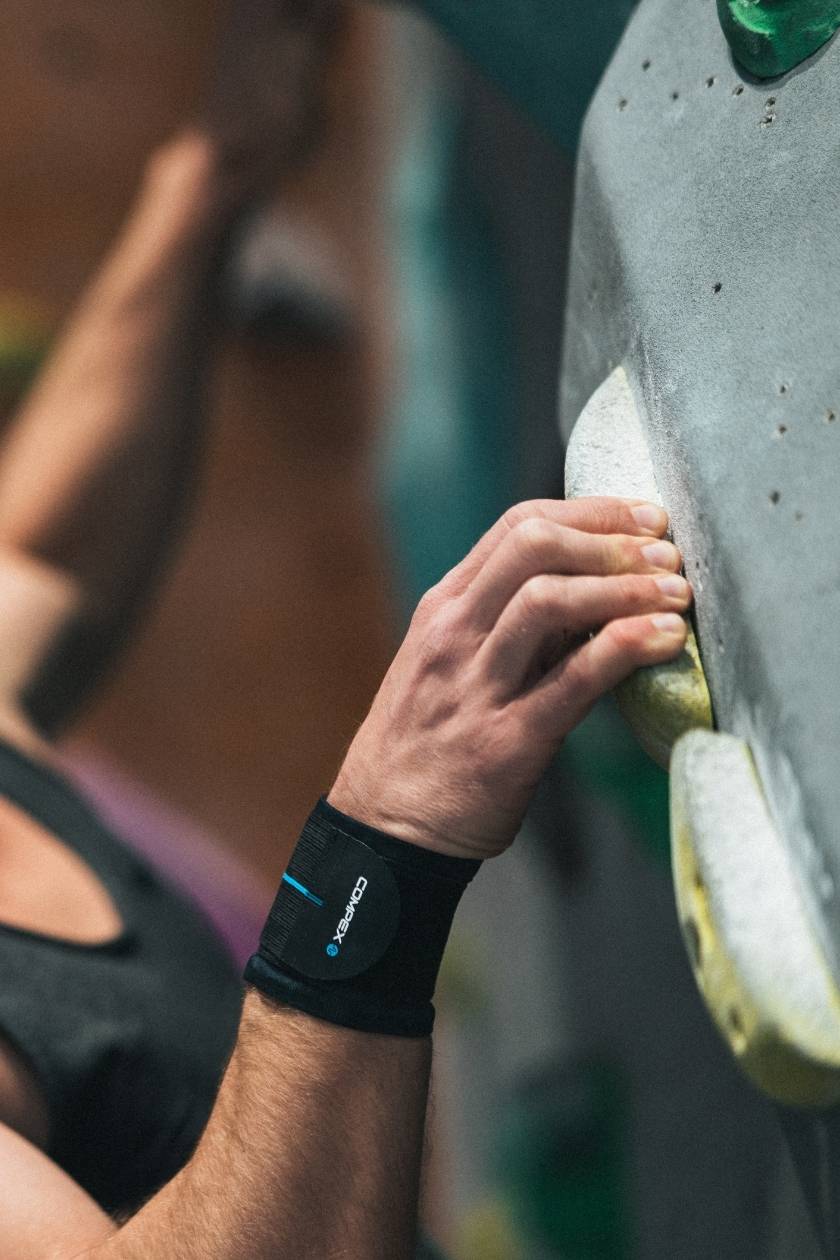 COMPEX ACTIV'® WRIST BAND+ SUPPORT - Image 3