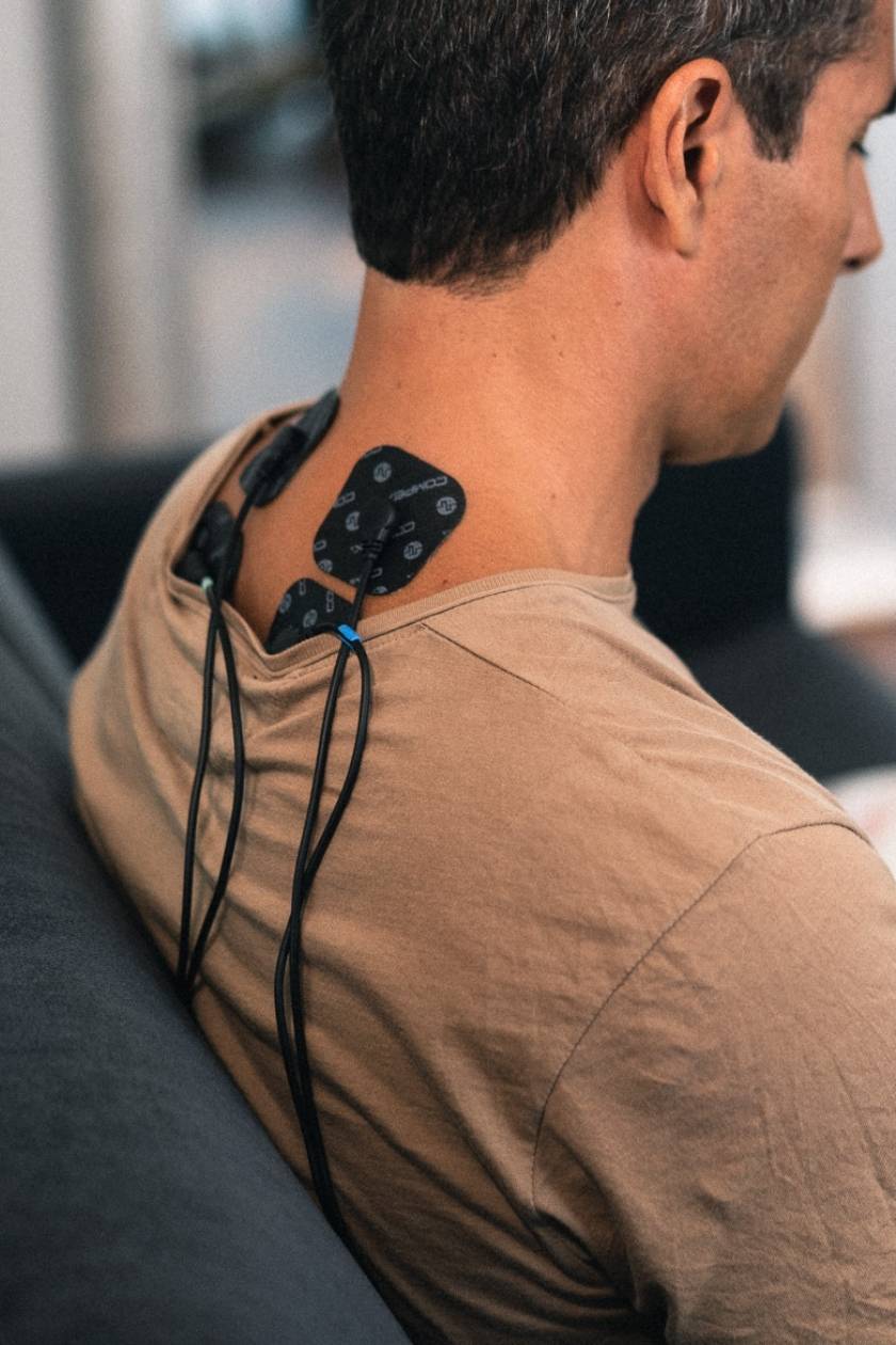 COMPEX FIT 1.0 EMS MUSCLE STIMULATOR WITH TENS - Image 5