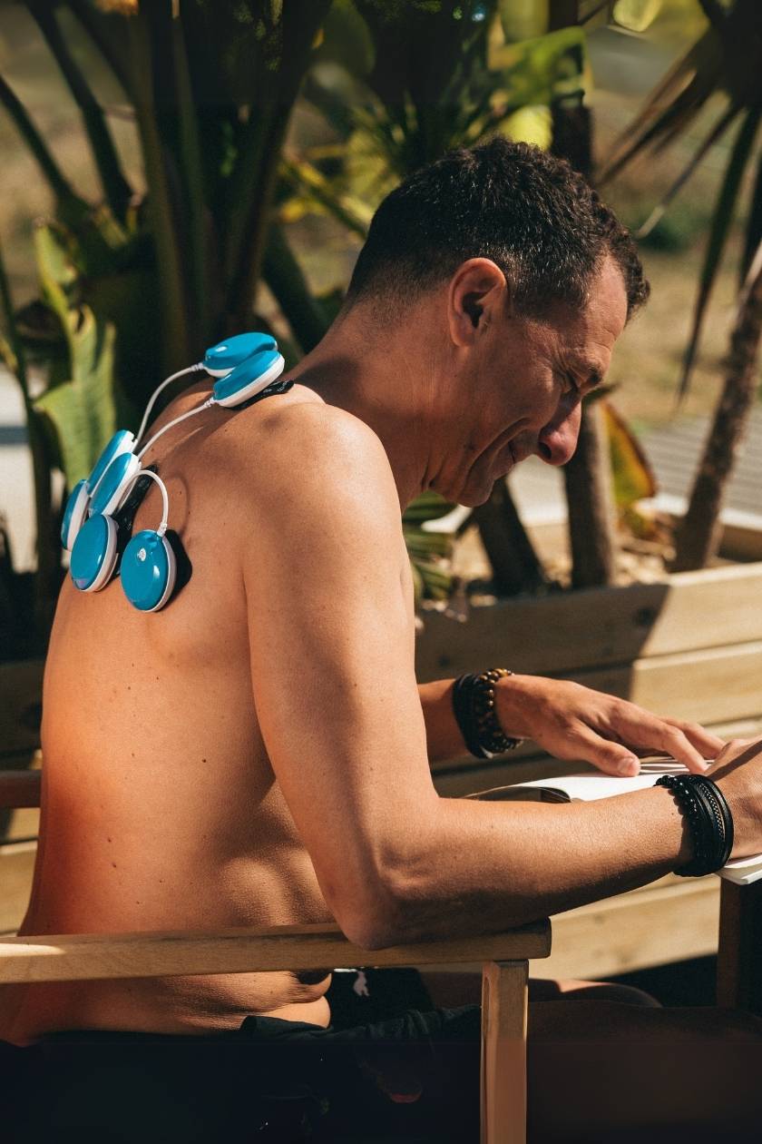 COMPEX FIT 5.0 EMS MUSCLE STIMULATOR WITH TENS - Image 10