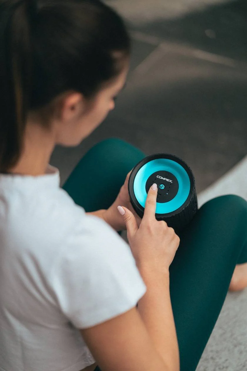 COMPEX ION™ VIBRATING MASSAGE ROLLER - Image 3